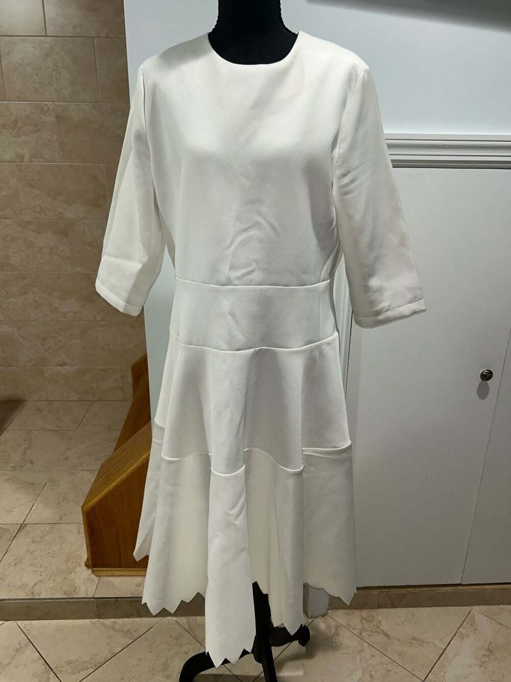 Halston Heritage Chalk Cream Ruffle-Hem 3/4 Sleeve Midi Dress